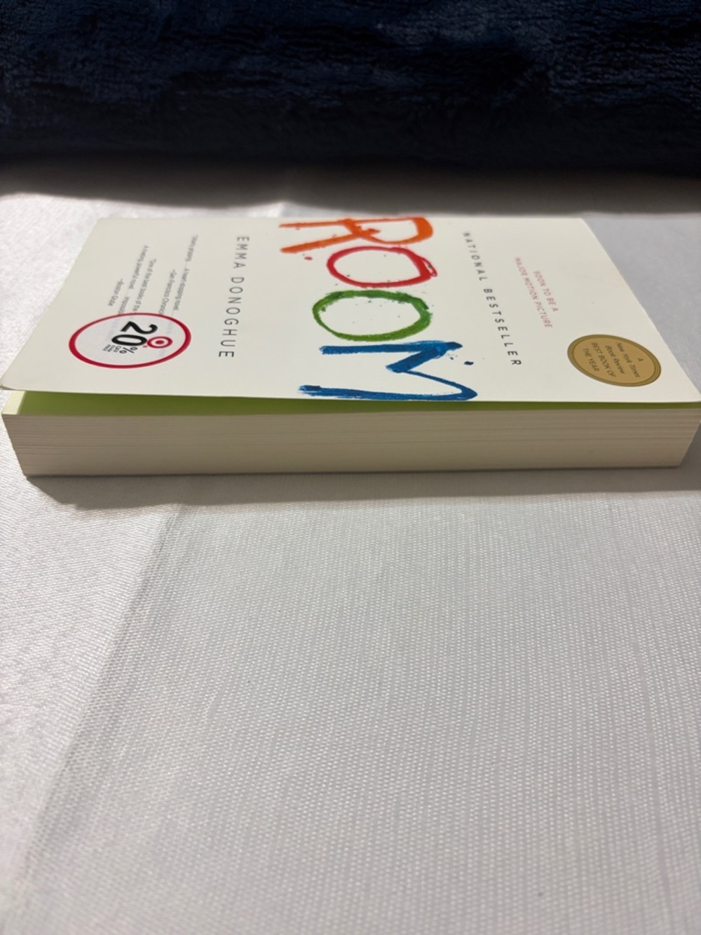 Room by Emma Donoghue - White Cover with Multicolor Title - Picture 4 of 7